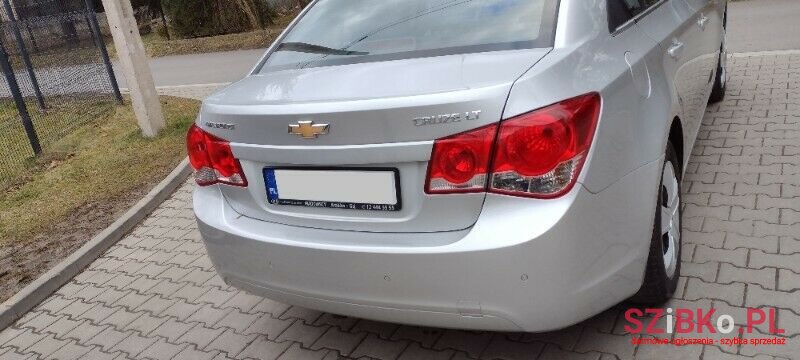 2011' Chevrolet Cruze photo #6