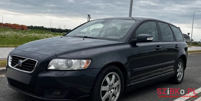 2009' Volvo V50 2.0D Momentum photo #3