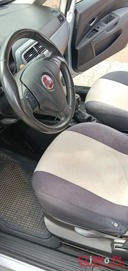 2009' Fiat Punto 1.2 8V Classic photo #5