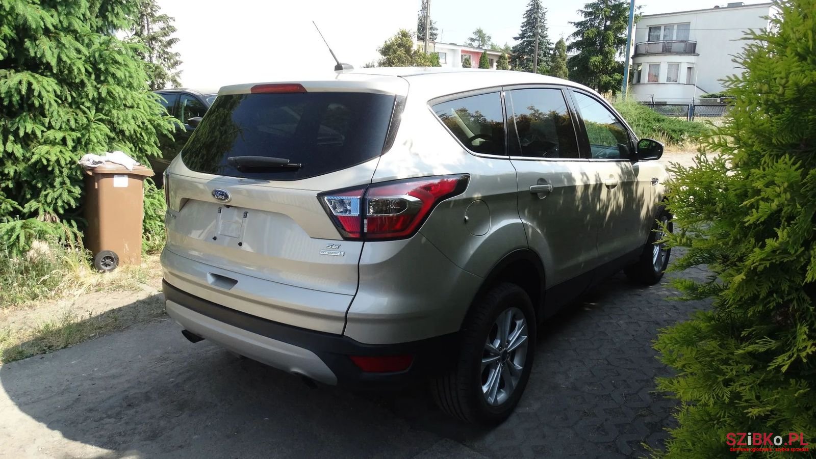 2017' Ford Kuga photo #3