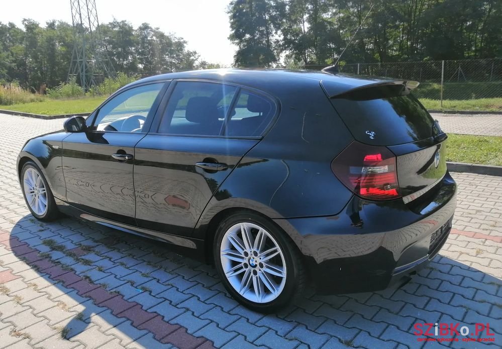 2009' BMW 1 Series photo #4
