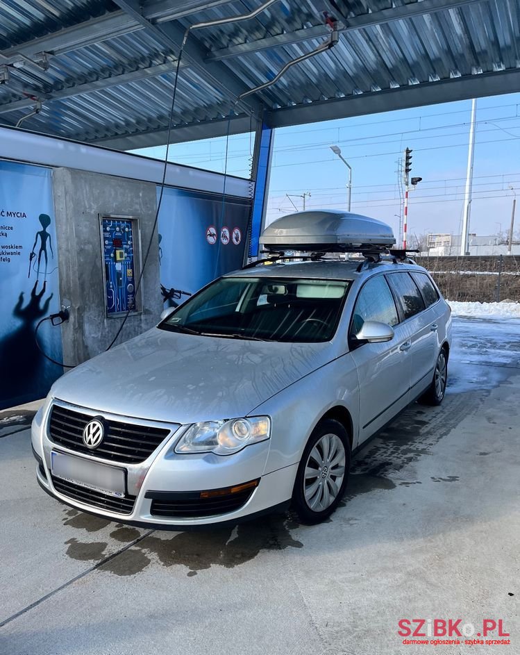 2007' Volkswagen Passat photo #3