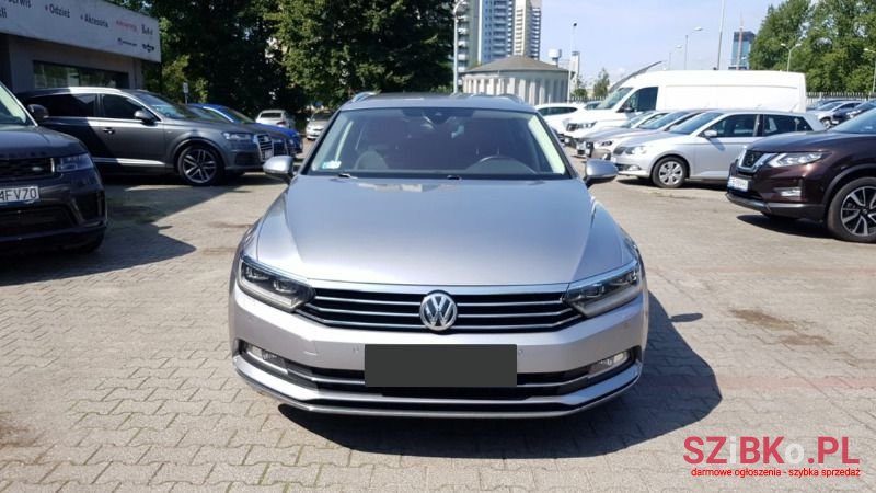 2018' Volkswagen Passat photo #1
