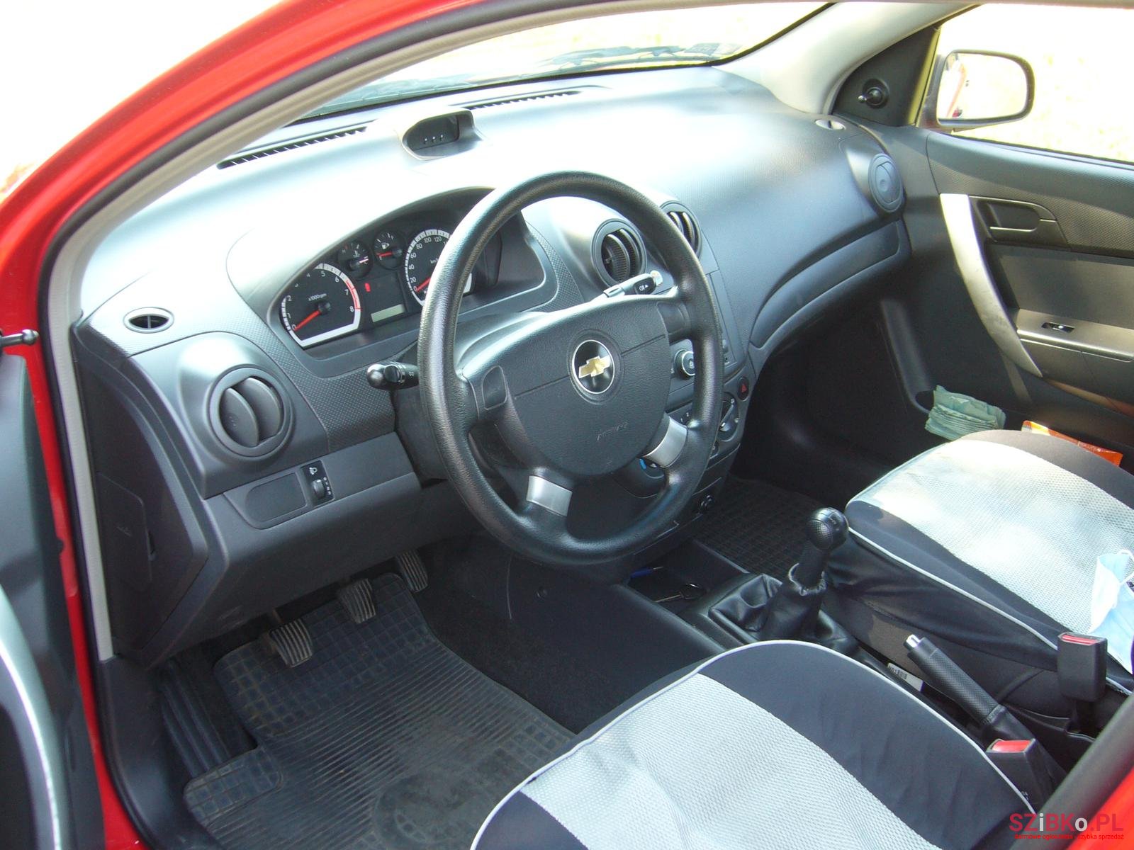 2009' Chevrolet Aveo photo #3