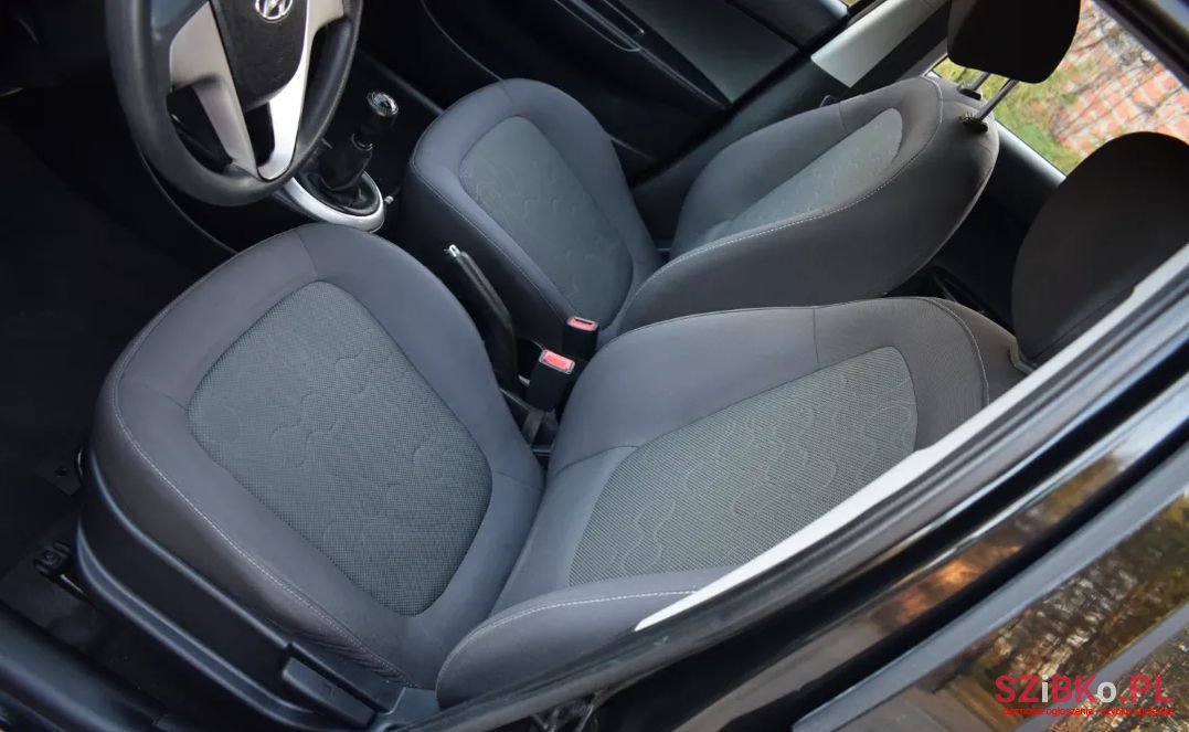 2009' Hyundai i20 photo #6