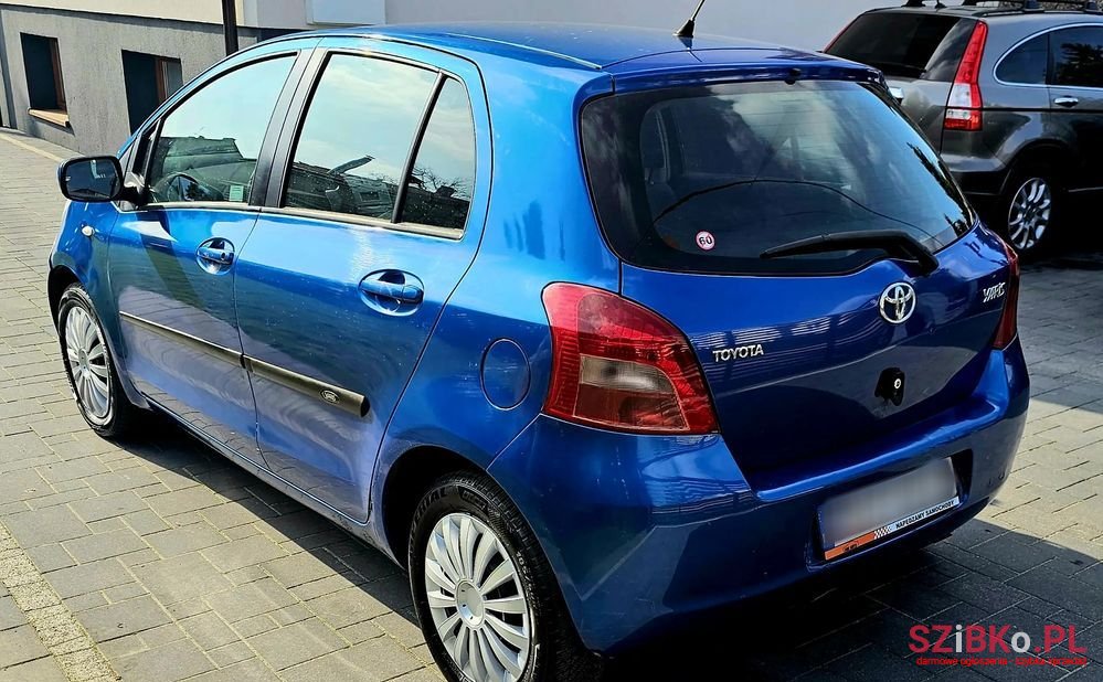 2008' Toyota Yaris 1.3 Luna A/C photo #4