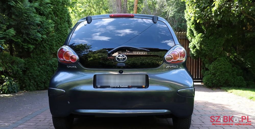 2011' Toyota Aygo photo #6