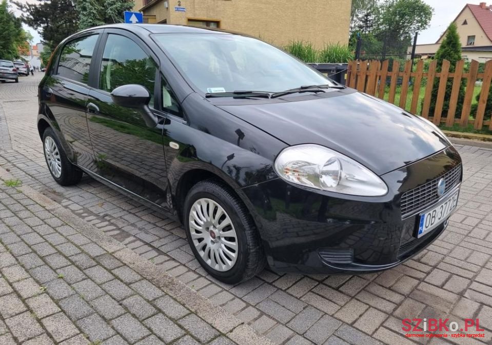 2007' Fiat Grande Punto photo #2