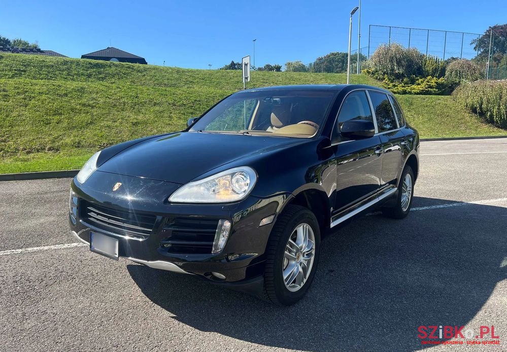 2009' Porsche Cayenne photo #6