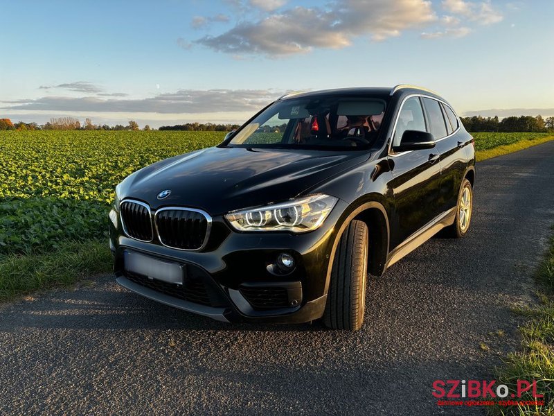 2016' BMW X1 Sdrive18I photo #2