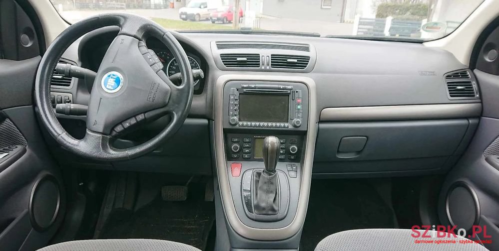 2006' Fiat Croma photo #2