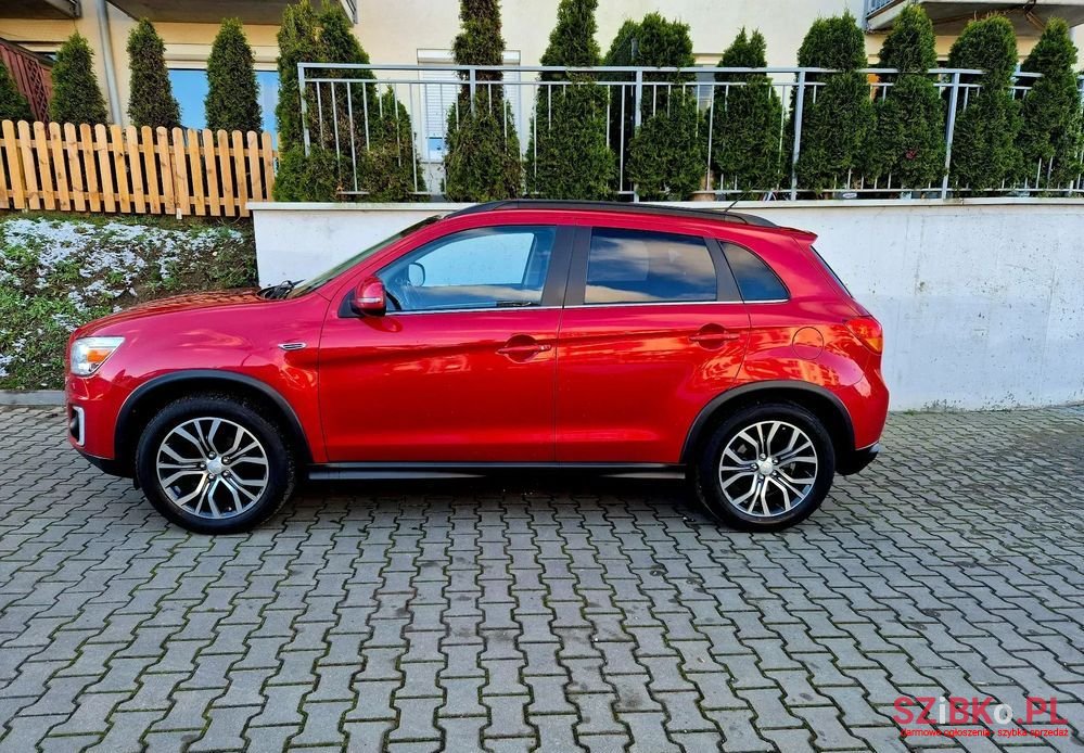 2015' Mitsubishi ASX photo #4