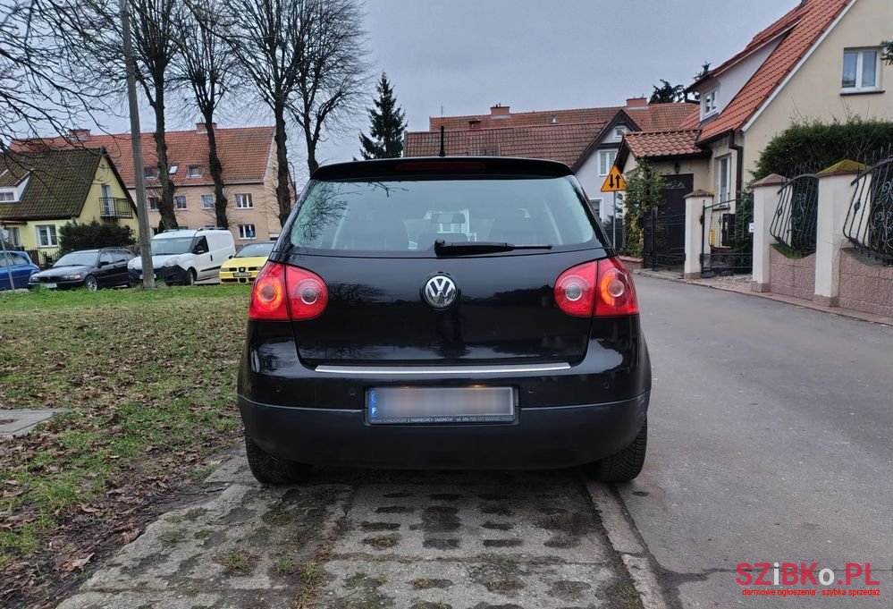 2007' Volkswagen Golf photo #5