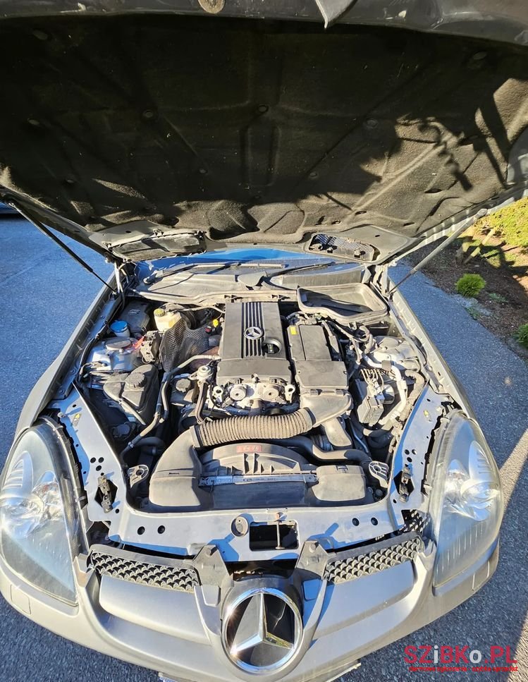 2010' Mercedes-Benz SLK 200 Kompressor photo #6