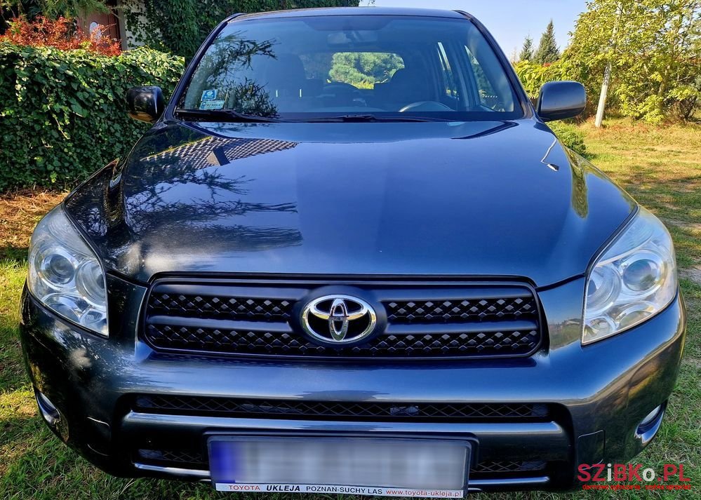 2007' Toyota RAV4 2.2 D-4D 4X4 photo #1