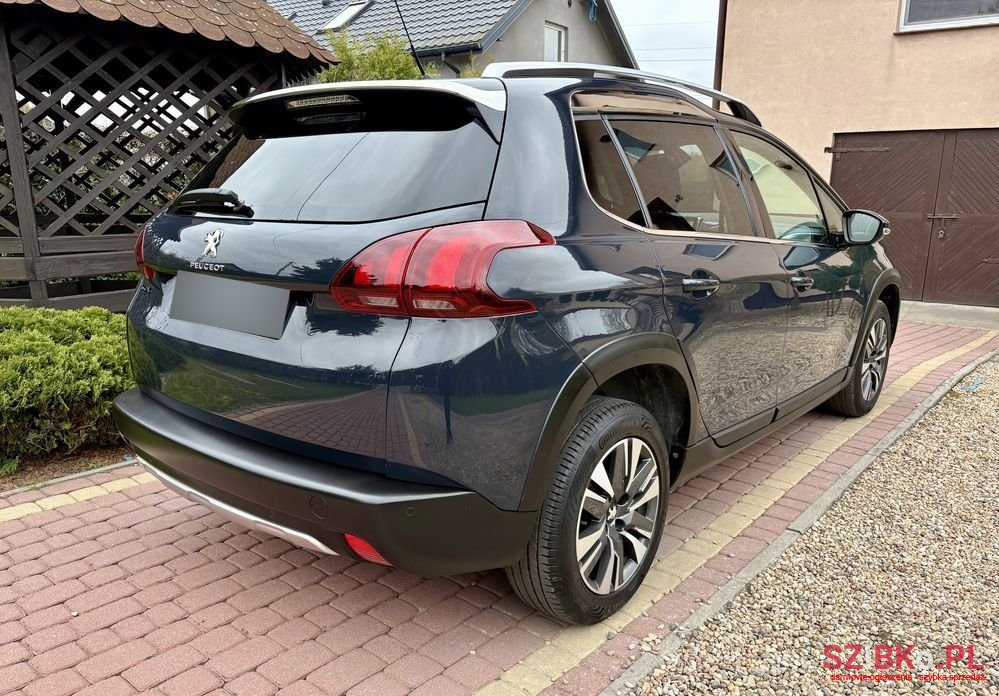 2019' Peugeot 2008 1.5 Bluehdi Allure photo #4