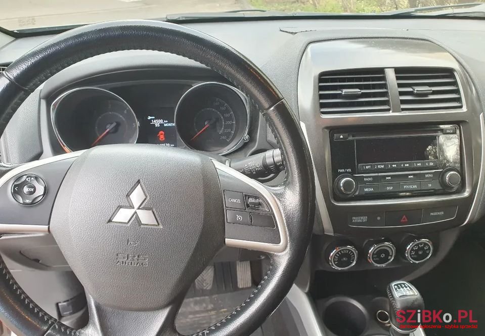 2013' Mitsubishi ASX photo #5