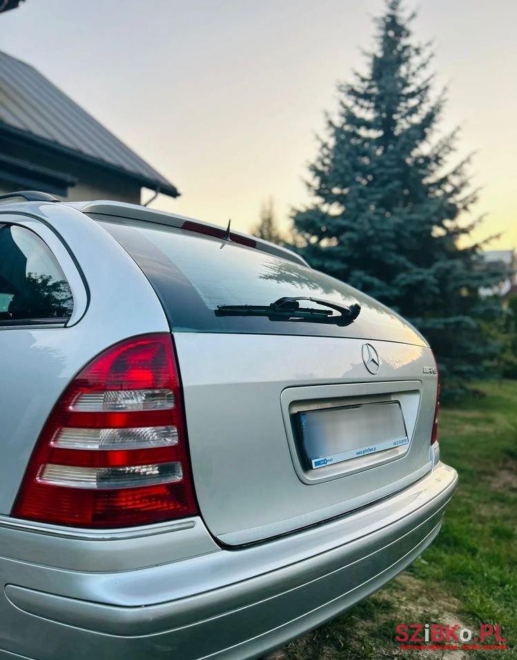 2006' Mercedes-Benz C-Class 200 T photo #5