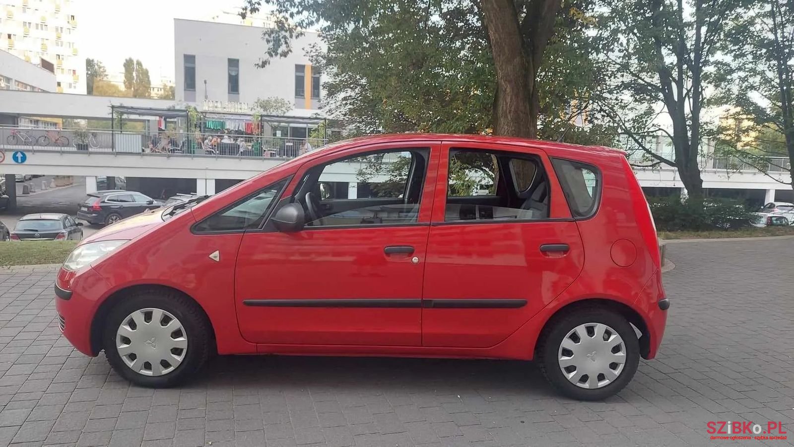 2007' Mitsubishi Colt photo #4