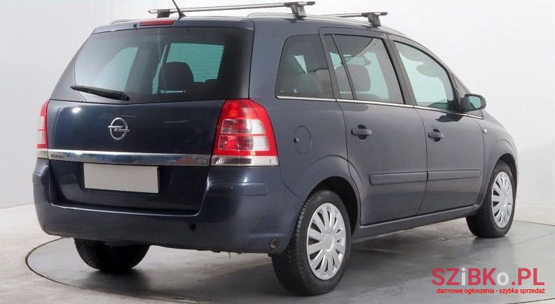 2007' Opel Zafira photo #4
