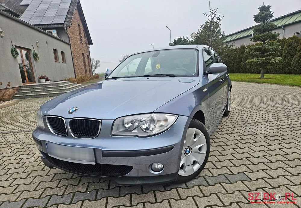 2006' BMW 1 Series photo #2
