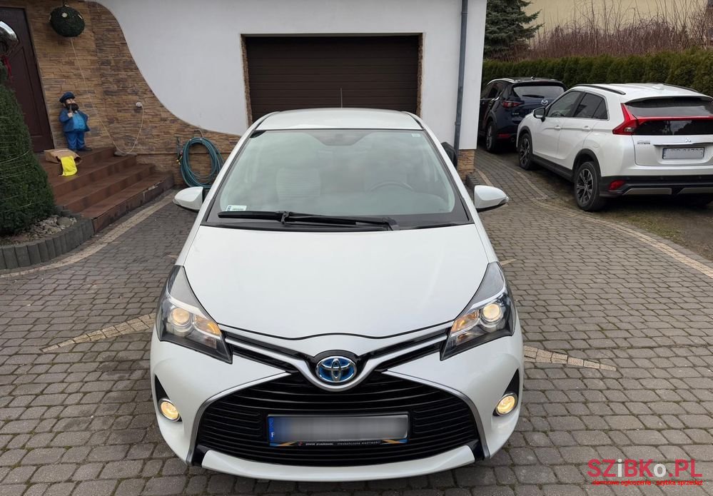 2015' Toyota Yaris photo #4