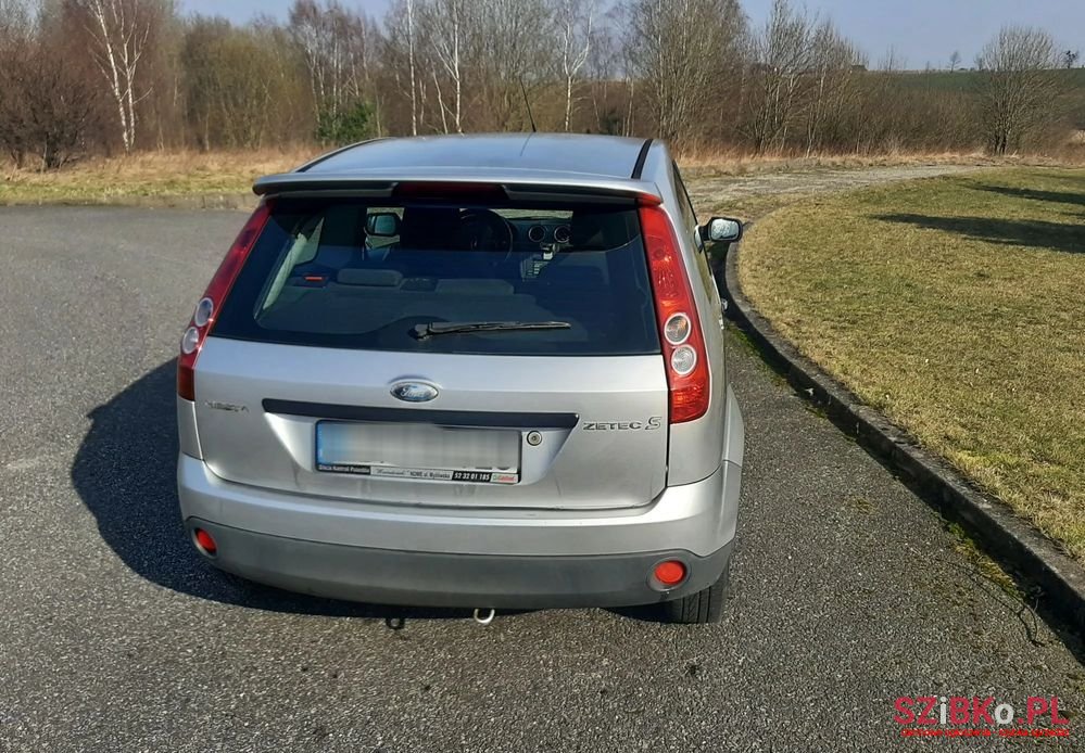 2006' Ford Fiesta 1.3 Ambiente photo #2