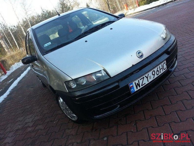 2001' Fiat Punto photo #2