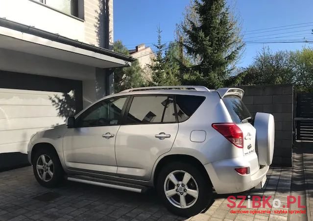 2007' Toyota RAV4 photo #4