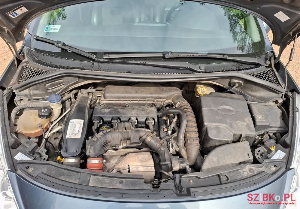 2007' Peugeot 207 150 Turbo Platinum photo #3