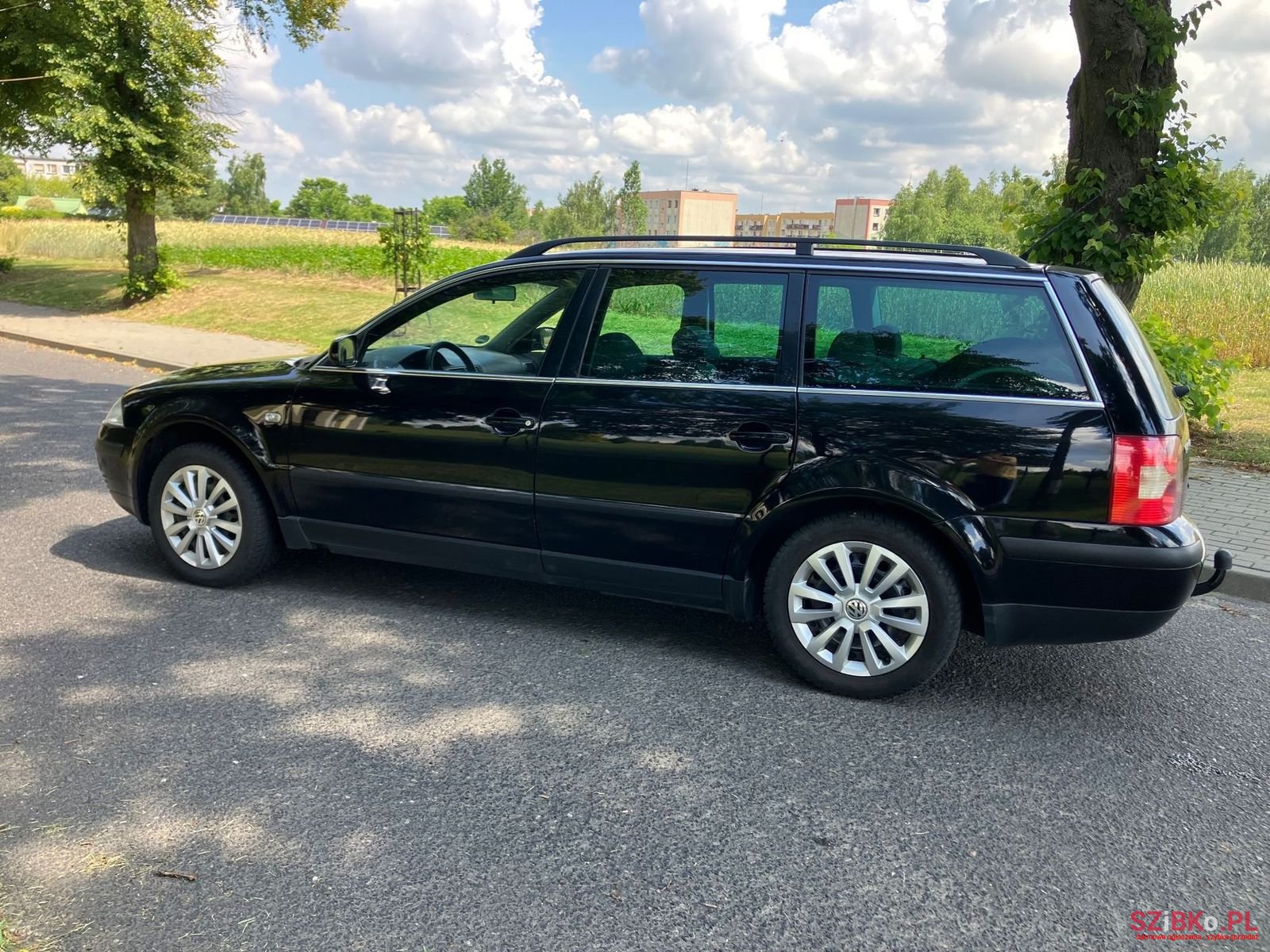 2003' Volkswagen Passat photo #5