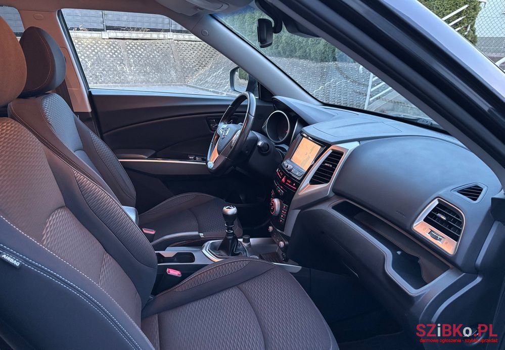 2016' SsangYong Tivoli photo #6