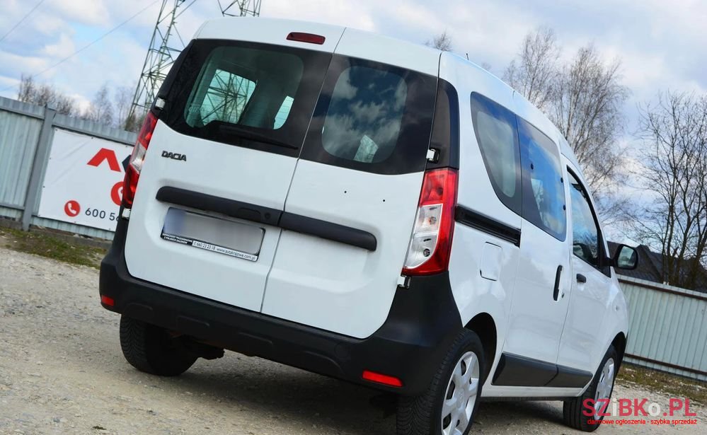 2018' Dacia Dokker 1.6 Sce Laureate photo #4
