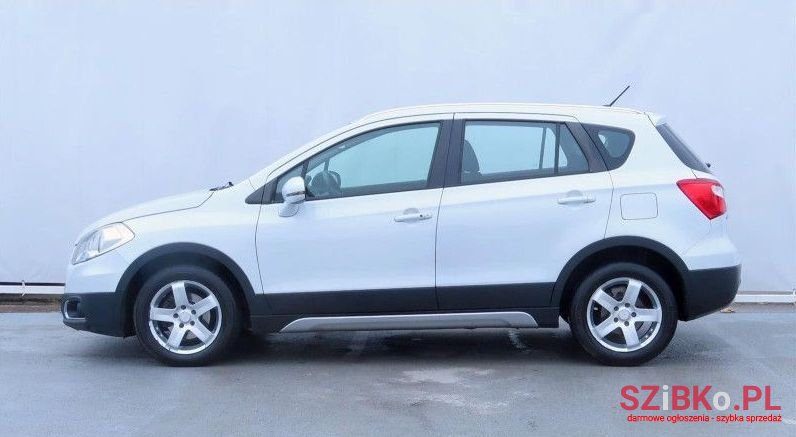 2014' Suzuki SX4 S-Cross photo #2