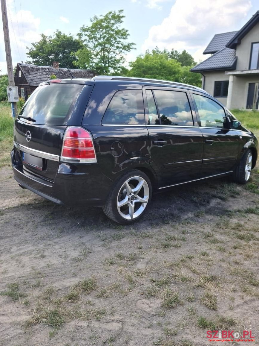 2005' Opel Zafira photo #3