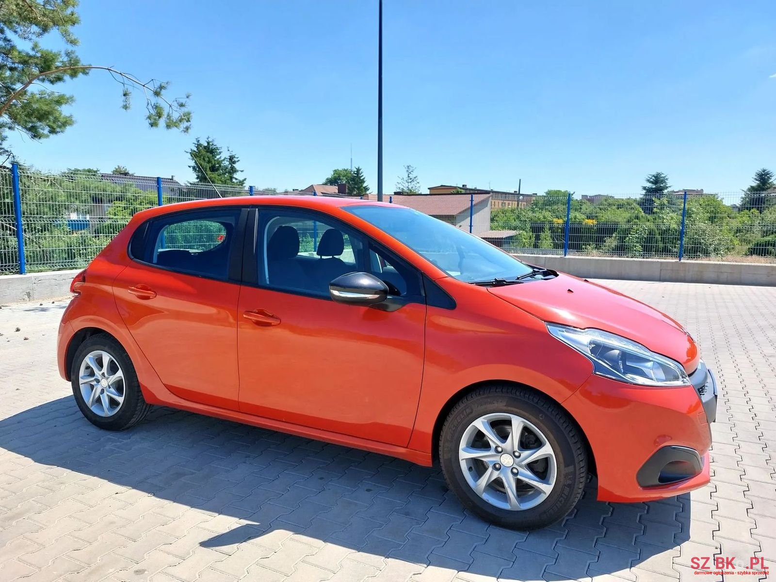 2016' Peugeot 208 photo #4