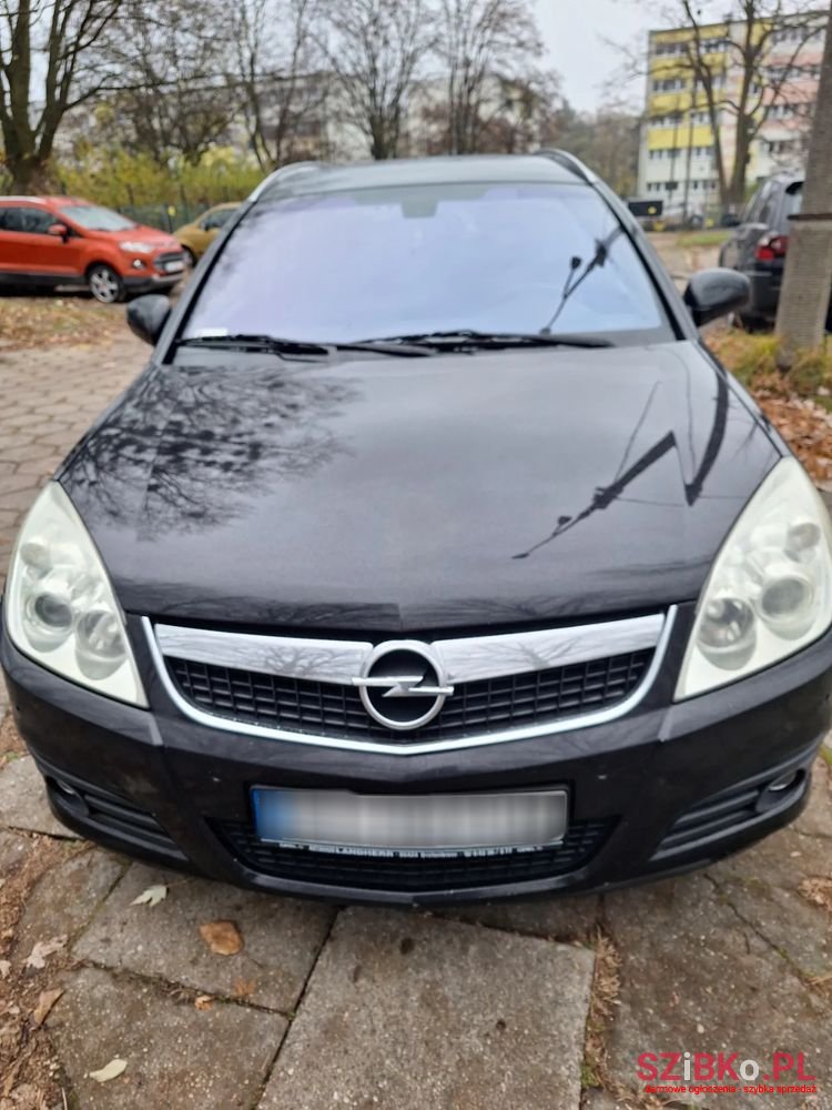 2008' Opel Vectra 1.9 Cdti Elegance photo #2