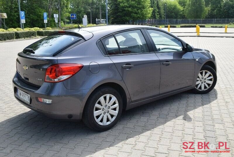 2013' Chevrolet Cruze photo #3