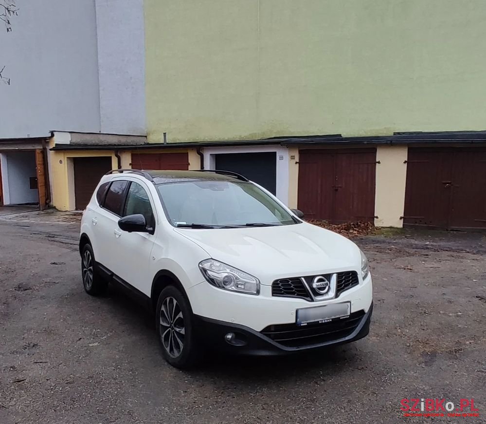 2013' Nissan Qashqai photo #1