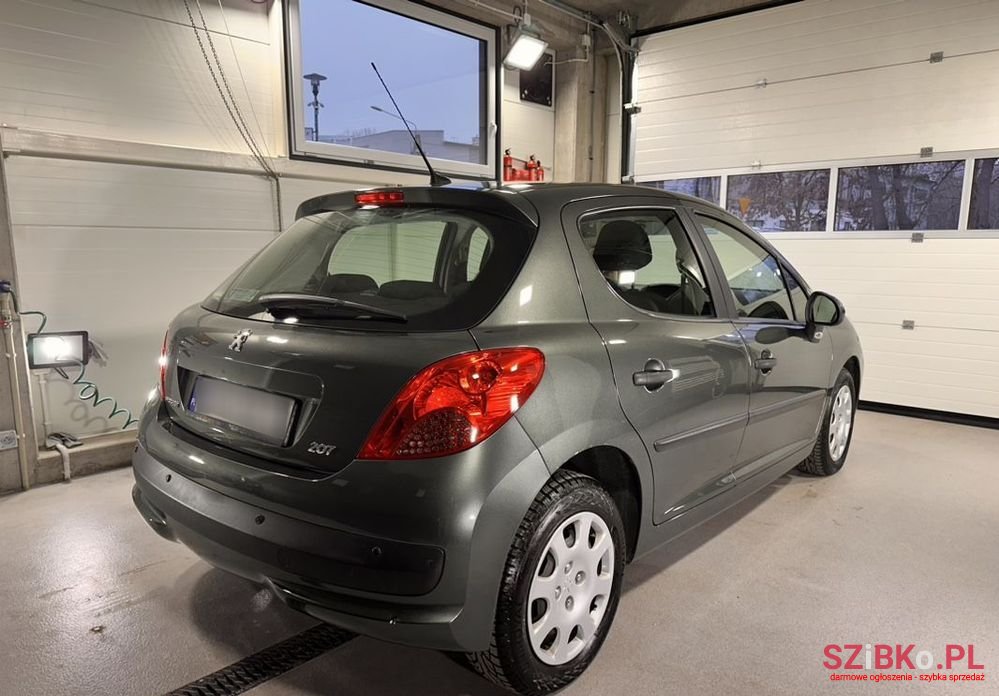 2007' Peugeot 207 1.4 Presence photo #4