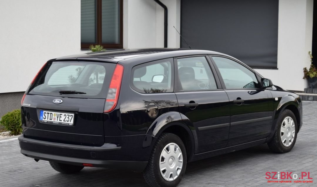 2005' Ford Focus photo #4