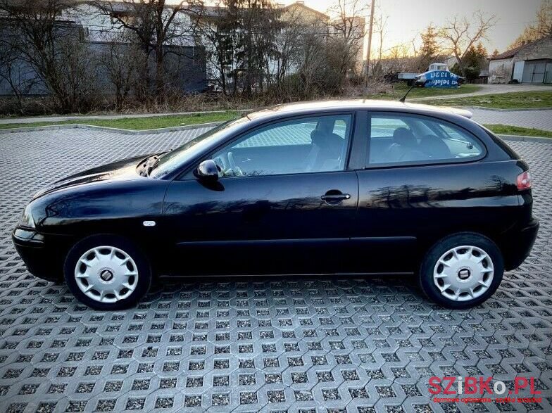 2002' SEAT Ibiza photo #5