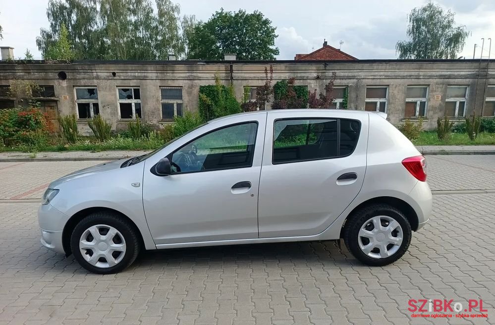 2013' Dacia Sandero 1.2 16V 75 Laureate photo #5