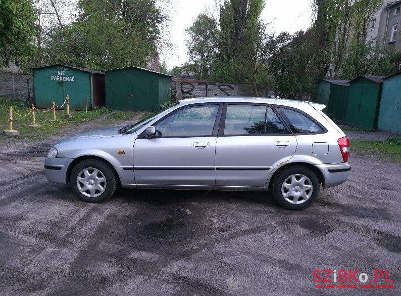 1999' Mazda 323 photo #1