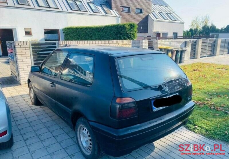1997' Volkswagen Golf photo #2