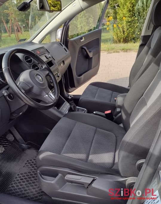 2009' Volkswagen Golf Plus photo #5