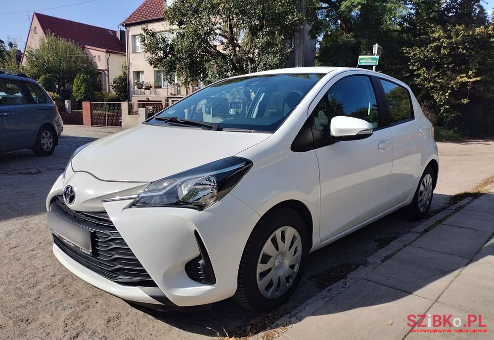 2019' Toyota Yaris photo #2