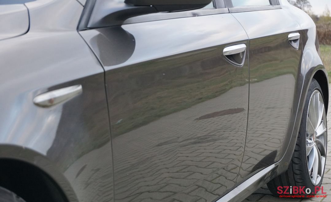 2006' Alfa Romeo 159 photo #2