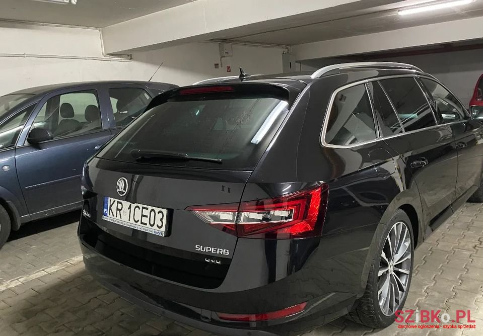 2017' Skoda Superb photo #5