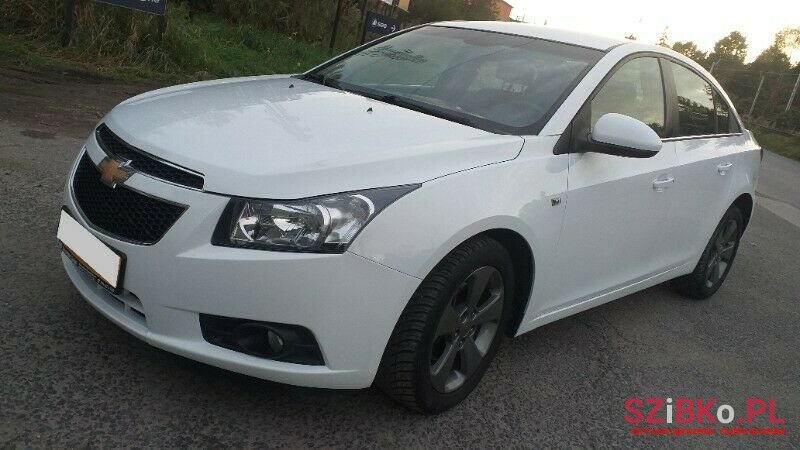 2011' Chevrolet Cruze photo #1